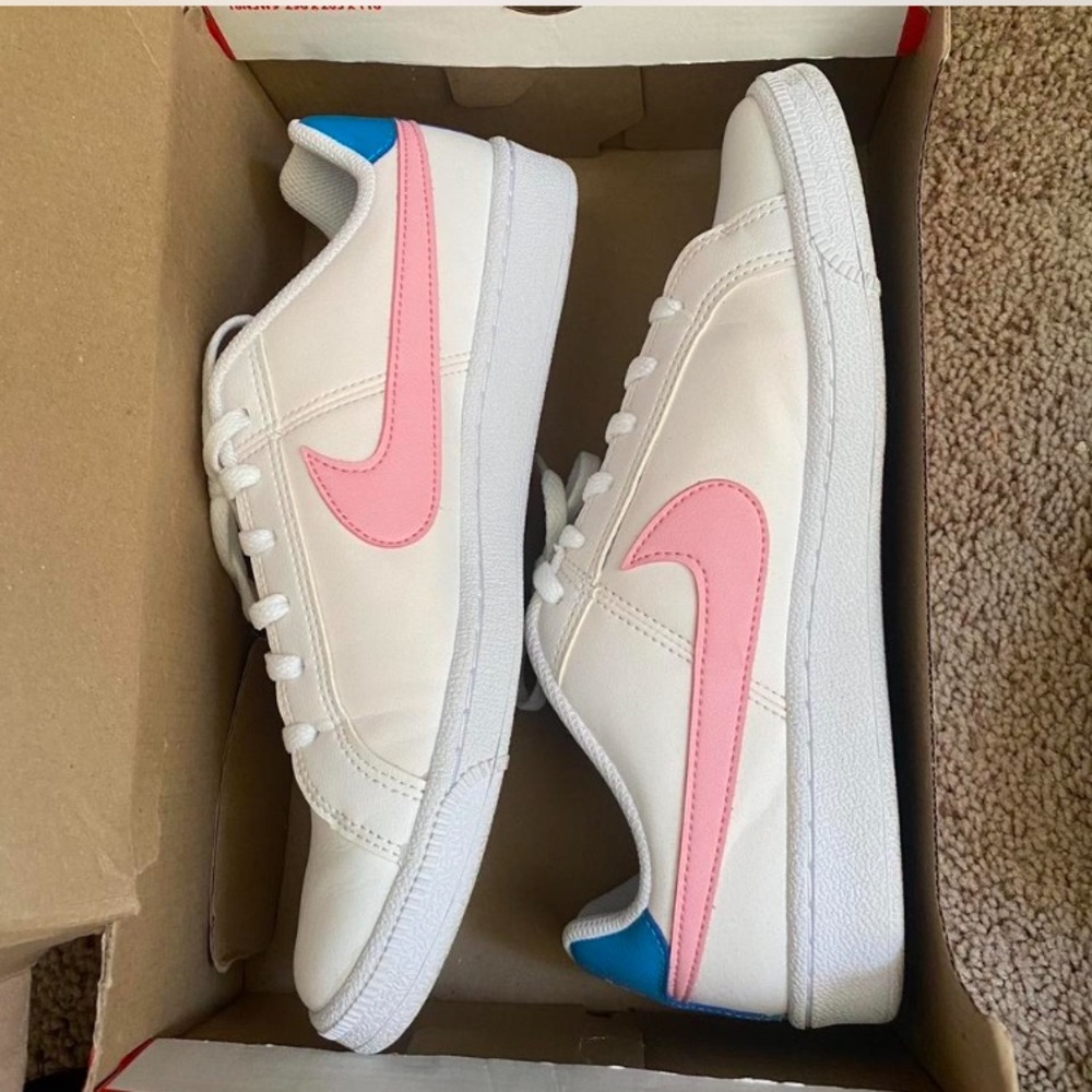 Nike kids shoes